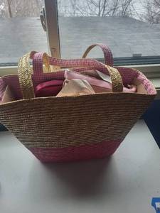 lot 249C image: Woven Straw Tote Bag With Pink Interior, Matching Zip Pouches & Makeup Bags