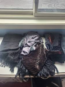 lot 253C image: Nordstrom Silk-Viscose Scarf Made in Italy 55% Viscose Rayon 45% Silk