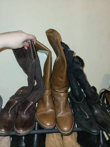 lot 295C image: Womens Leather Knee-High Boots - Sz 8 Med., Assorted Styles