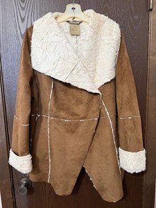 lot 306C image: Faux Shearling Coat, ODYN Brand - Brown XL