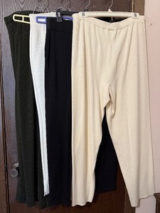 lot 92C image: Womens Dress Pants Lot of 4 - Jones New York Sport, Spiegel Reflections, Chicos, Vera Wang Simply Vera