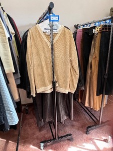 lot 327C image: Adjustable Rolling Rack - (Lot of 1)