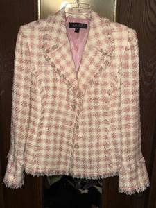 lot 127C image: Kasper Pink Tweed Jacket - Size 14 - Made in Indonesia