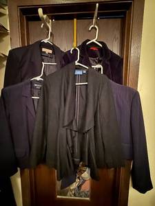 lot 142C image: Harve Bernard, Simply Vera-Vera Wang, Monsoon, Philosophy and Joni B. branded womens blazers (lot of 5)