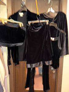 lot 194C image: DKNY SPORT, Willi Smith 2 pc Set, Rena Rowan Velvet Black 4-Piece Set - Tops, Jacket & Pants, Size M