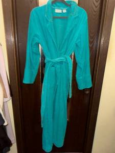 lot 198C image: Turquoise Bathrobe - 100% Cotton, Medium with Tie Belt