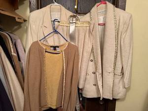 lot 332C image: Eleanor Brenner suit with belt, Josephine Chaus Jacket, Jean Pierre Top