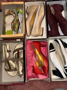 lot 353C image: Womens Shoes - Assorted Styles (Lot of 6)