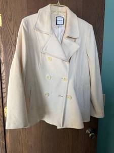 lot 395C image: Croft & Barrow Womens Off-White Double-Breasted Coat - Size L - Made in Dominican Republic