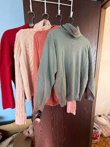 lot 274C image: Country Shop Cashmere Sweaters - A. Gianetti & Ann Taylor (Lot of 4)