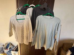 lot 420C image: Jones NY Sport Petite LinenCotton Knit Top - Ballinger Gold Knit Top