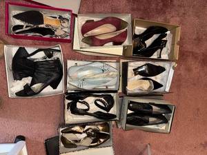 lot 360C image: Womens Shoes - Mixed Brands - 6 Pairs