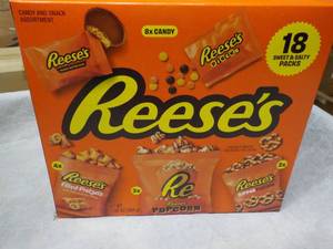 lot 13 image: Reeses 18 Variety Pack...