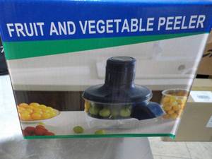lot 72 image: Fruit and Vegetable Peeler...