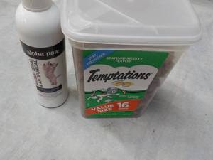 lot 95 image: Temptations and Alpha Paw...