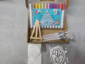 lot 113 image: Pen Peak Acrylic Marker Pen Paintin...