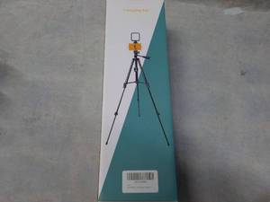 lot 124 image: Lightweight Tripod...