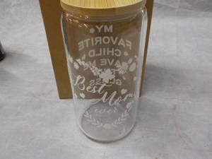 lot 131 image: Best Mom Ever- perfect for Mothers...