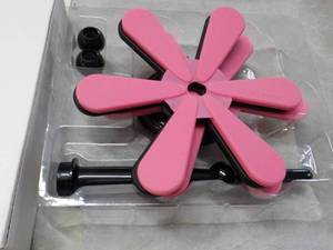 lot 173 image: Silicone Hot Pad Stand...