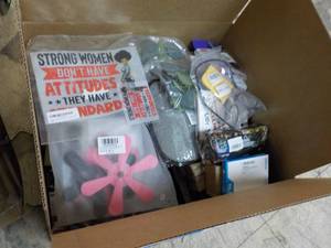 lot 181 image: Box of New Amazon Overstock...