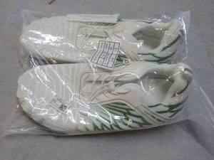 lot 198 image: Unisex Water Shoes size 43...