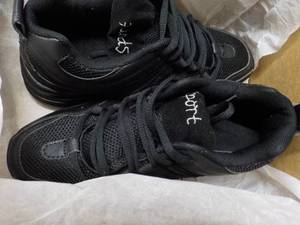 lot 205 image: Sport Size 5.5 Tennis Shoes...