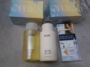 lot 210 image: Ouai Shampoo and Conditioner, and 2...