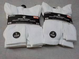 lot 218 image: 12 pair Wear Proof White Athletic S...