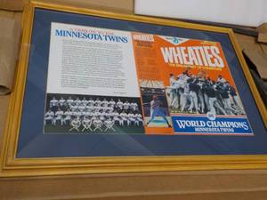 lot 291 image: MN Twins Framed Dcor...