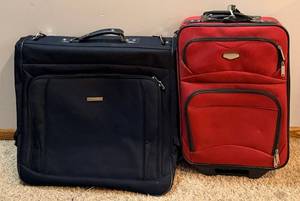 lot 57 image: Protege 2-Piece Soft-Side Luggage Set - Red & Black with 4-Wheel Spinners