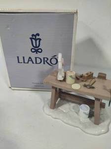 lot 53 image: Lladro Where Presents Are Made from the Santas Magical Workshop Collection