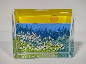 lot 66 image: Signed Helja Liukko-Sundstrom Warmth of the Sun Glass Art