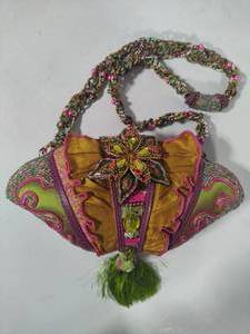 lot 77 image: Mary Francis Vintage Beaded Purse