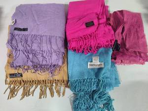 lot 87 image: Lot of Ladies ScarvesWraps