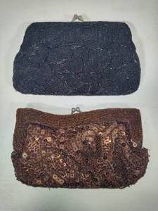 lot 90 image: La Regale Ladies Beaded Purses