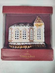 lot 116 image: Villeroy & Boch Germany Miniatures - Church