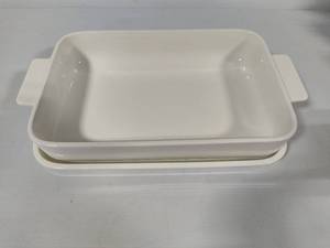 lot 136 image: Villeroy & Boch Rectangular Casserole Dish wLid