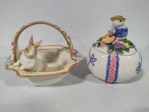 lot 158 image: Fitz & Floyd Easter Collectible