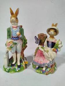 lot 161 image: Fitz & Floyd Old World Rabbits Collectible Candle Holders