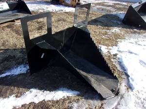 lot 10 image: Skidsteer Stump Bucket (UNUSED)