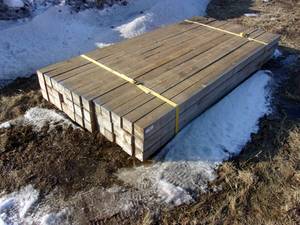 lot 40 image: 36- Cedar 4x4 8 Long Posts