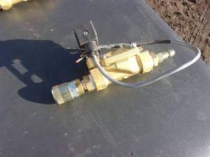 lot 53 image: Granzow Solenoid 24 Volt DC Coil 34 IPT (UNUSED)