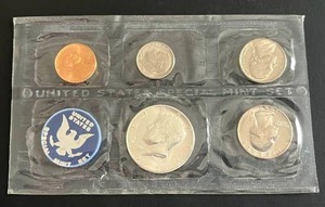 lot 25 image: 1965 United States Special Mint Coin Set