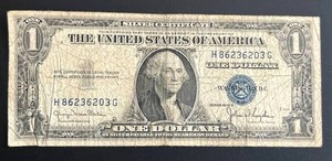 lot 34 image: 1935D $1 Silver Certificate Narrow Design (Very Good)
