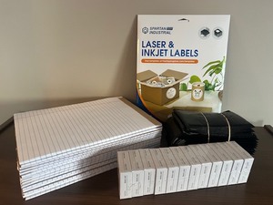 lot 18 image: Lot of Office Supplies