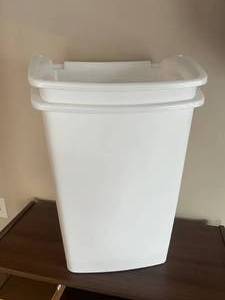 lot 38 image: Garbage Cans