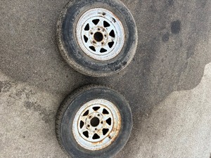 lot 49 image: 2 trailer tires and rims