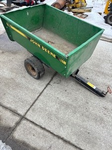 lot 47 image: #15 john deere yard wagon