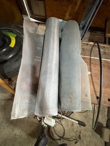 lot 9 image: 2 rolls of screen