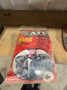 lot 73 image: ATV Mitts